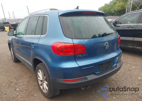 2017 Volkswagen Tiguan 2.0T Wolfsburg Edition from USA, damaged, VIN WVGSV7AX1HW506990